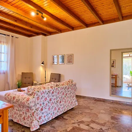 Kodelo Summer House *